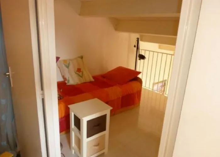 Mitoyenne Dans Calme Avec Piscine Parking - Fr-1-607-33 * アグド