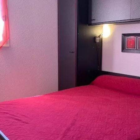 Cap D'agde, 4 Pièces, 6 Personnes - Fr-1-607-33 Villa