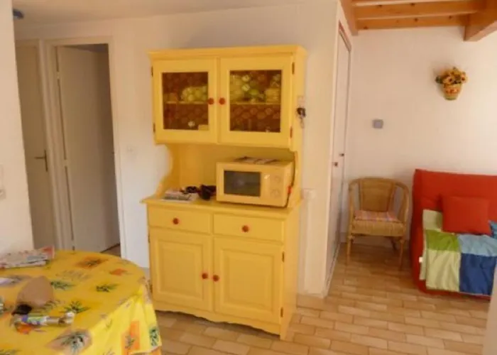 Mitoyenne Dans Calme Avec Piscine Parking - Fr-1-607-33 * Agde