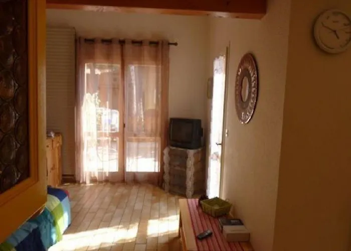 Mitoyenne Dans Calme Avec Piscine Parking - Fr-1-607-33 * Agde